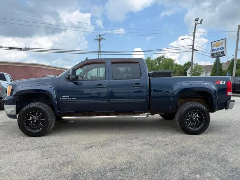 More photos of 2008 GMC Sierra 2500HD SLT at Glenn Chevrolet, KY