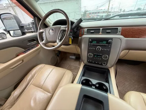 Another view of 2008 GMC Sierra 2500HD SLT for sale in Eminence, KY at Glenn Chevrolet