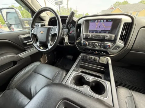 Another view of 2016 Chevrolet Silverado 3500HD LTZ for sale in Eminence, KY at Glenn Chevrolet