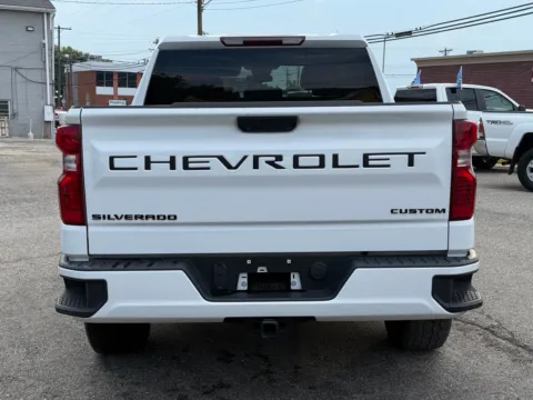 More photos of 2022 Chevrolet Silverado 1500 Custom at Glenn Chevrolet, KY