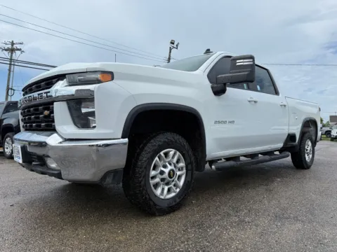 Photos of 2020 Chevrolet Silverado 2500 HD LT for sale in Eminence, KY at Glenn Chevrolet