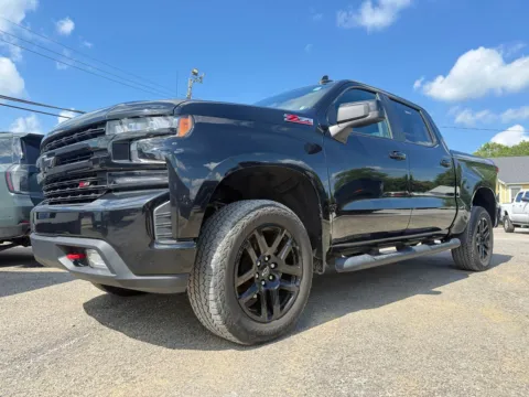 Photos of 2022 Chevrolet Silverado 1500 LTD LT Trail Boss for sale in Eminence, KY at Glenn Chevrolet