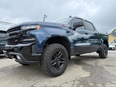 Photos of 2020 Chevrolet Silverado 1500 LT Trail Boss for sale in Eminence, KY at Glenn Chevrolet