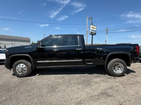 More photos of 2024 Chevrolet Silverado 3500 HD High Country at Glenn Chevrolet, KY
