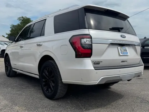 Another view of 2019 Ford Expedition Platinum for sale in Eminence, KY at Glenn Chevrolet