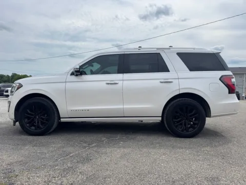 Photos of 2019 Ford Expedition Platinum for sale in Eminence, KY at Glenn Chevrolet