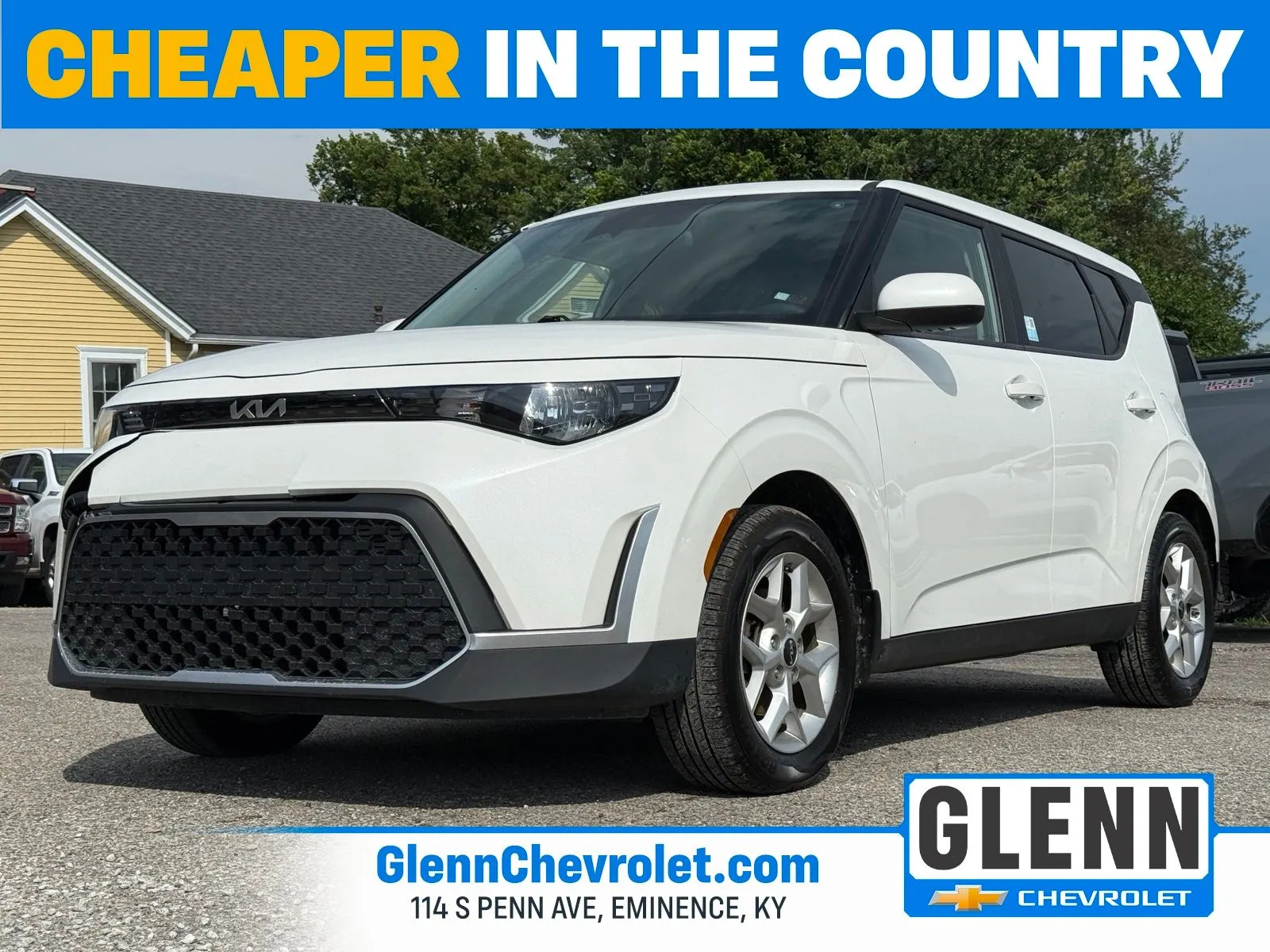 White 2023 Kia Soul LX for sale in Eminence, KY