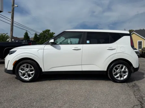 Another view of 2023 Kia Soul LX for sale in Eminence, KY at Glenn Chevrolet