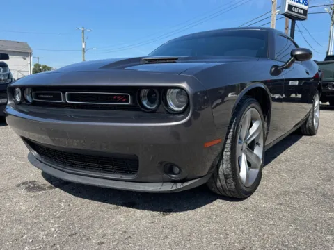 Photos of 2016 Dodge Challenger R/T for sale in Eminence, KY at Glenn Chevrolet