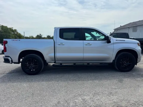 More photos of 2022 Chevrolet Silverado 1500 RST at Glenn Chevrolet, KY