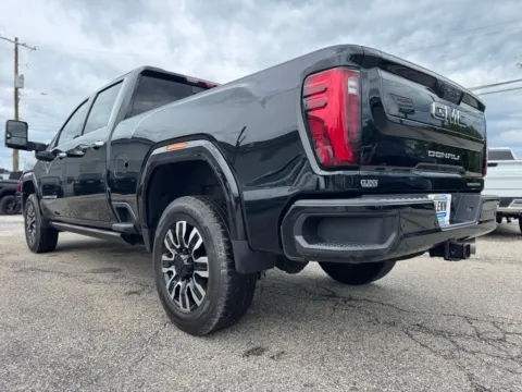 Another view of 2024 GMC Sierra 2500 HD Denali Ultimate for sale in Eminence, KY at Glenn Chevrolet