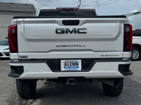 More photos of 2024 GMC Sierra 2500 HD Denali Ultimate at Glenn Chevrolet, KY