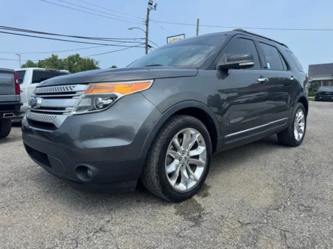 Photos of 2015 Ford Explorer XLT for sale in Eminence, KY at Glenn Chevrolet