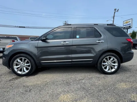 Another view of 2015 Ford Explorer XLT for sale in Eminence, KY at Glenn Chevrolet