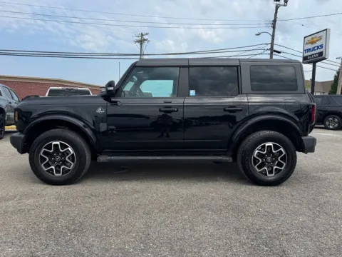 Another view of 2022 Ford Bronco Outer Banks for sale in Eminence, KY at Glenn Chevrolet