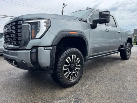 Photos of 2024 GMC Sierra 2500 HD Denali Ultimate for sale in Eminence, KY at Glenn Chevrolet