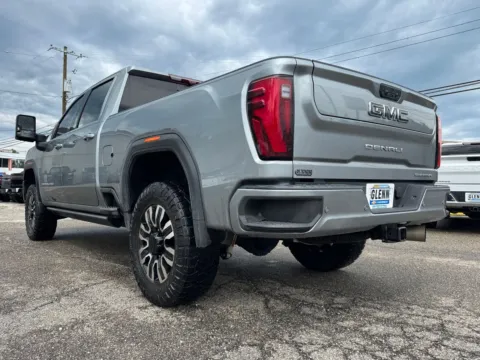 More photos of 2024 GMC Sierra 2500 HD Denali Ultimate at Glenn Chevrolet, KY