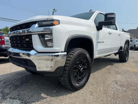 Photos of 2021 Chevrolet Silverado 2500 HD LT for sale in Eminence, KY at Glenn Chevrolet