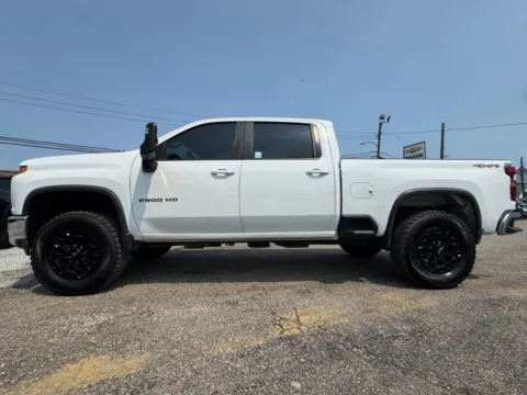 Another view of 2021 Chevrolet Silverado 2500 HD LT for sale in Eminence, KY at Glenn Chevrolet