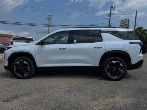 Another view of 2027 Chevrolet Traverse LT for sale in Eminence, KY at Glenn Chevrolet