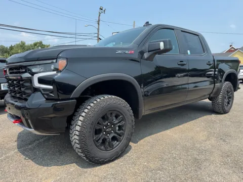 Photos of 2026 Chevrolet Silverado 1500 ZR2 for sale in Eminence, KY at Glenn Chevrolet