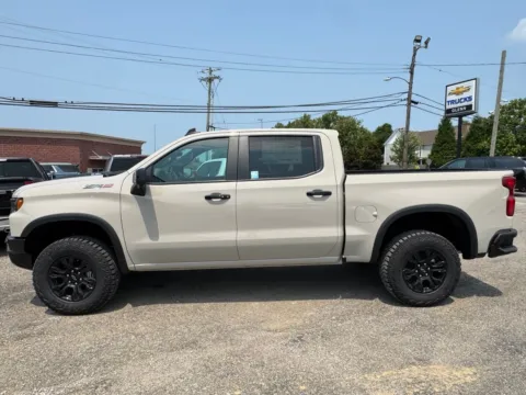 Another view of 2026 Chevrolet Silverado 1500 ZR2 for sale in Eminence, KY at Glenn Chevrolet