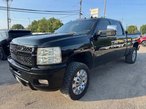 Photos of 2014 Chevrolet Silverado 2500 HD LT for sale in Eminence, KY at Glenn Chevrolet