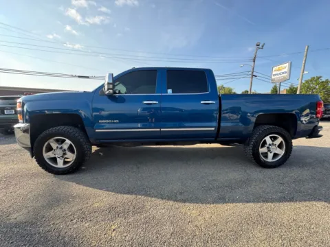 Another view of 2017 Chevrolet Silverado 2500 HD LTZ for sale in Eminence, KY at Glenn Chevrolet