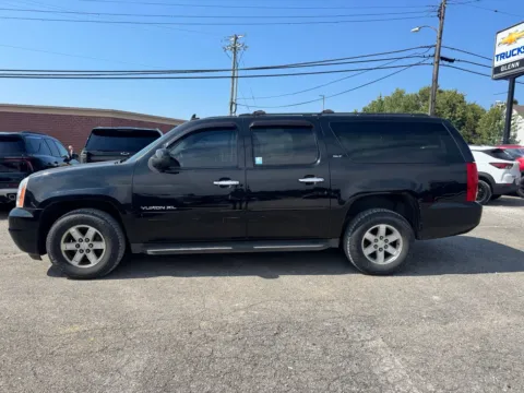 Photos of 2013 GMC Yukon XL SLT 1500 for sale in Eminence, KY at Glenn Chevrolet