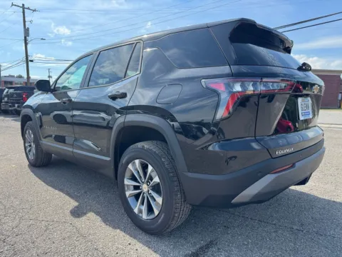 More photos of 2027 Chevrolet Equinox LT at Glenn Chevrolet, KY