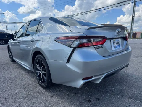 More photos of 2022 Toyota Camry SE at Glenn Chevrolet, KY