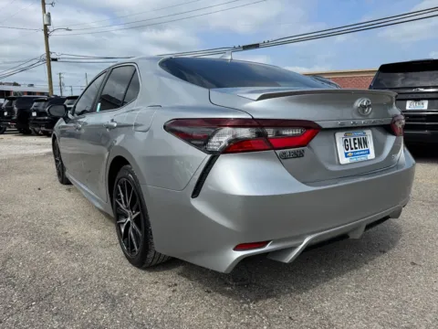 More photos of 2022 Toyota Camry SE at Glenn Chevrolet, KY