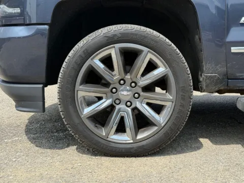 More photos of 2018 Chevrolet Silverado 1500 LTZ at Glenn Chevrolet, KY