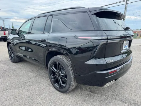 More photos of 2027 Chevrolet Traverse RS at Glenn Chevrolet, KY