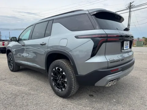 More photos of 2027 Chevrolet Traverse Z71 at Glenn Chevrolet, KY