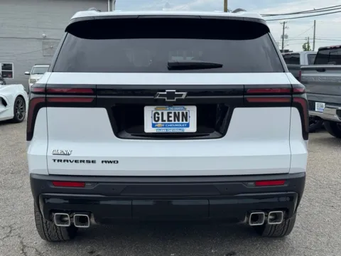 More photos of 2027 Chevrolet Traverse LT at Glenn Chevrolet, KY