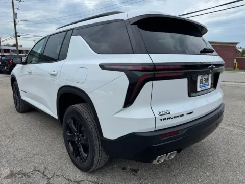 More photos of 2027 Chevrolet Traverse LT at Glenn Chevrolet, KY