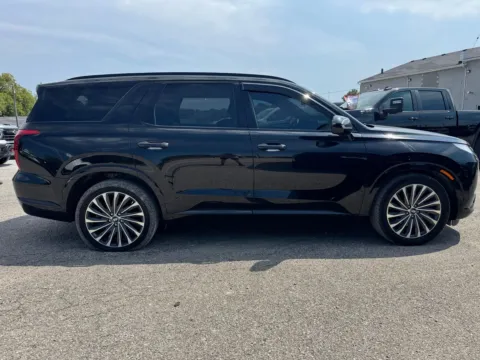 More photos of 2023 Hyundai Palisade Calligraphy at Glenn Chevrolet, KY