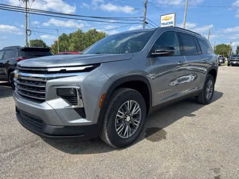 Photos of 2027 Chevrolet Traverse LT for sale in Eminence, KY at Glenn Chevrolet