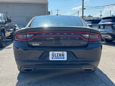 More photos of 2015 Dodge Charger SXT at Glenn Chevrolet, KY