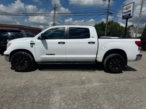 More photos of 2012 Toyota Tundra Grade at Glenn Chevrolet, KY