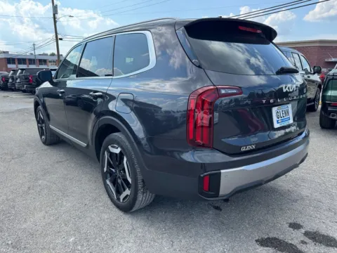 More photos of 2025 Kia Telluride S at Glenn Chevrolet, KY