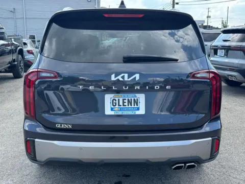 More photos of 2025 Kia Telluride S at Glenn Chevrolet, KY