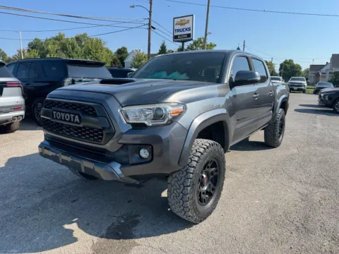 Photos of 2019 Toyota Tacoma TRD Sport for sale in Eminence, KY at Glenn Chevrolet