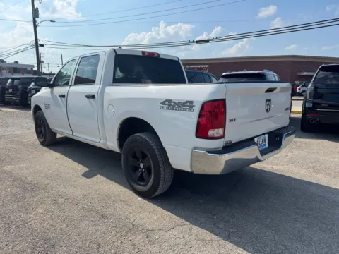 More photos of 2022 Ram 1500 Classic SLT at Glenn Chevrolet, KY