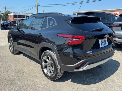 More photos of 2026 Chevrolet Trax LT at Glenn Chevrolet, KY