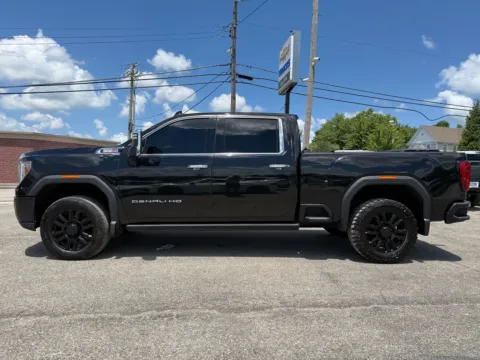 More photos of 2021 GMC Sierra 2500 HD Denali at Glenn Chevrolet, KY