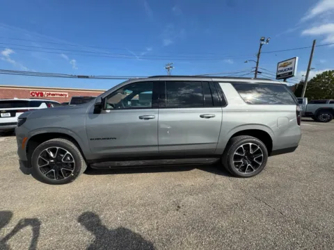 Another view of 2026 Chevrolet Suburban RST for sale in Eminence, KY at Glenn Chevrolet