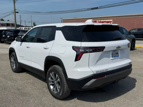 More photos of 2027 Chevrolet Equinox LT at Glenn Chevrolet, KY