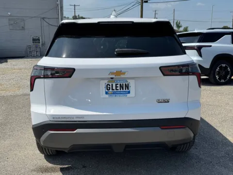 More photos of 2027 Chevrolet Equinox LT at Glenn Chevrolet, KY